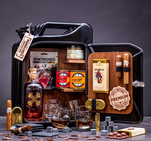 Manboxeo bar Khaki s Bourbonem