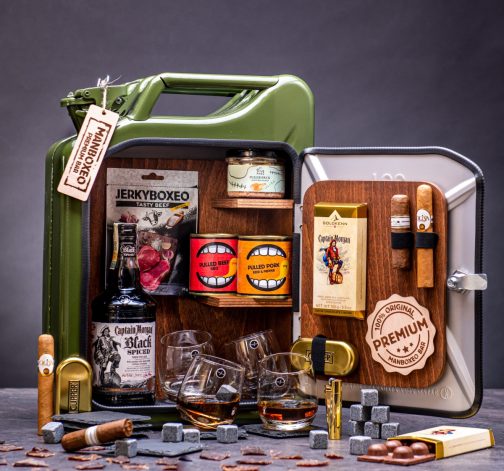 Manboxeo bar Khaki s Bourbonem