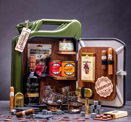 Manboxeo bar Khaki s Bourbonem