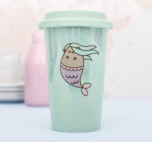 Roztomilý cestovní hrnek Pusheen - mořské panny