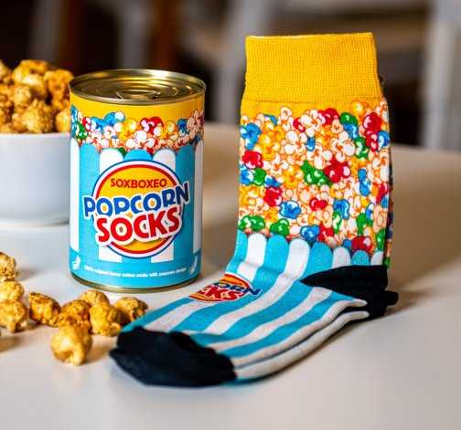 Unikátní veselé Popcornové ponožky v plechovce - modrobílé