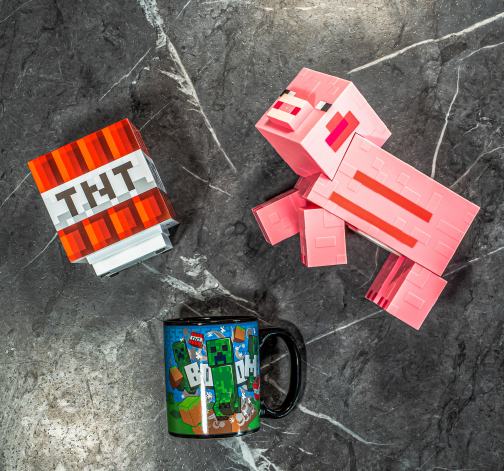 Výhodný set pro fanoušky Minecraftu s lampou ve tvaru TNT