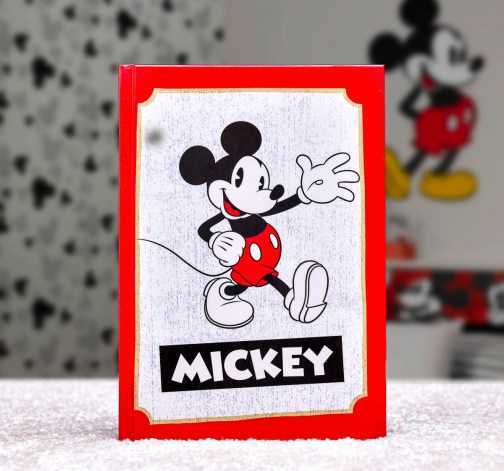 Zápisník s pevnými deskami s Mickey Mousem