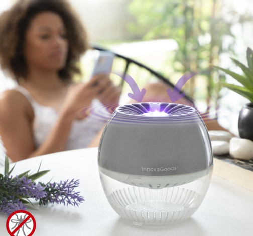 LED sací lampa proti komárům