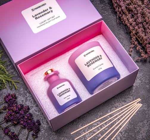 Luxusní dárková sada vonné svíčky a aroma difuzéru s intezivní vůní - Vanilla Warm & Rose