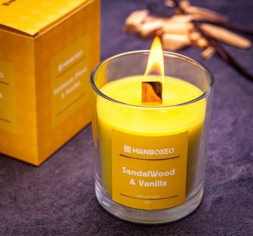 Sójová Svíčka s dřevěným praskajícím knotem a inteznivní vůní - Santal & Vanilla 130 g