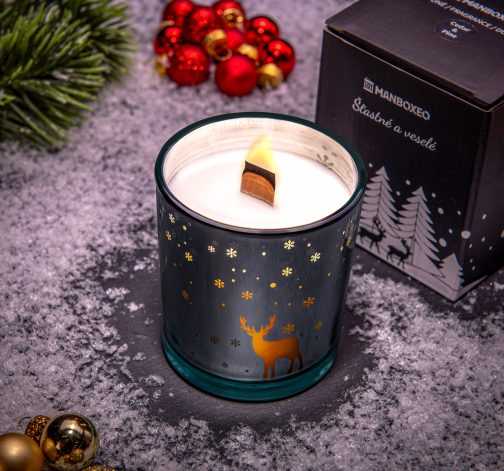 Vánoční Svíčka s dřevěným praskajícím knotem a intenzivní vůní - Cedar & Pine 150 g