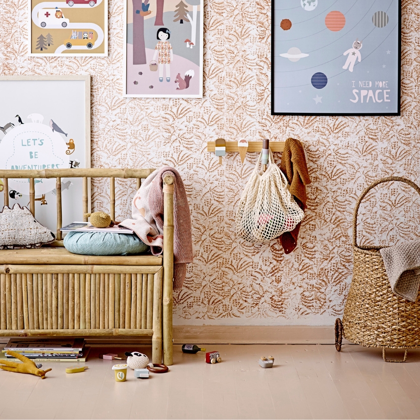 Bloomingville Barevný dřevěný věšák Zyon