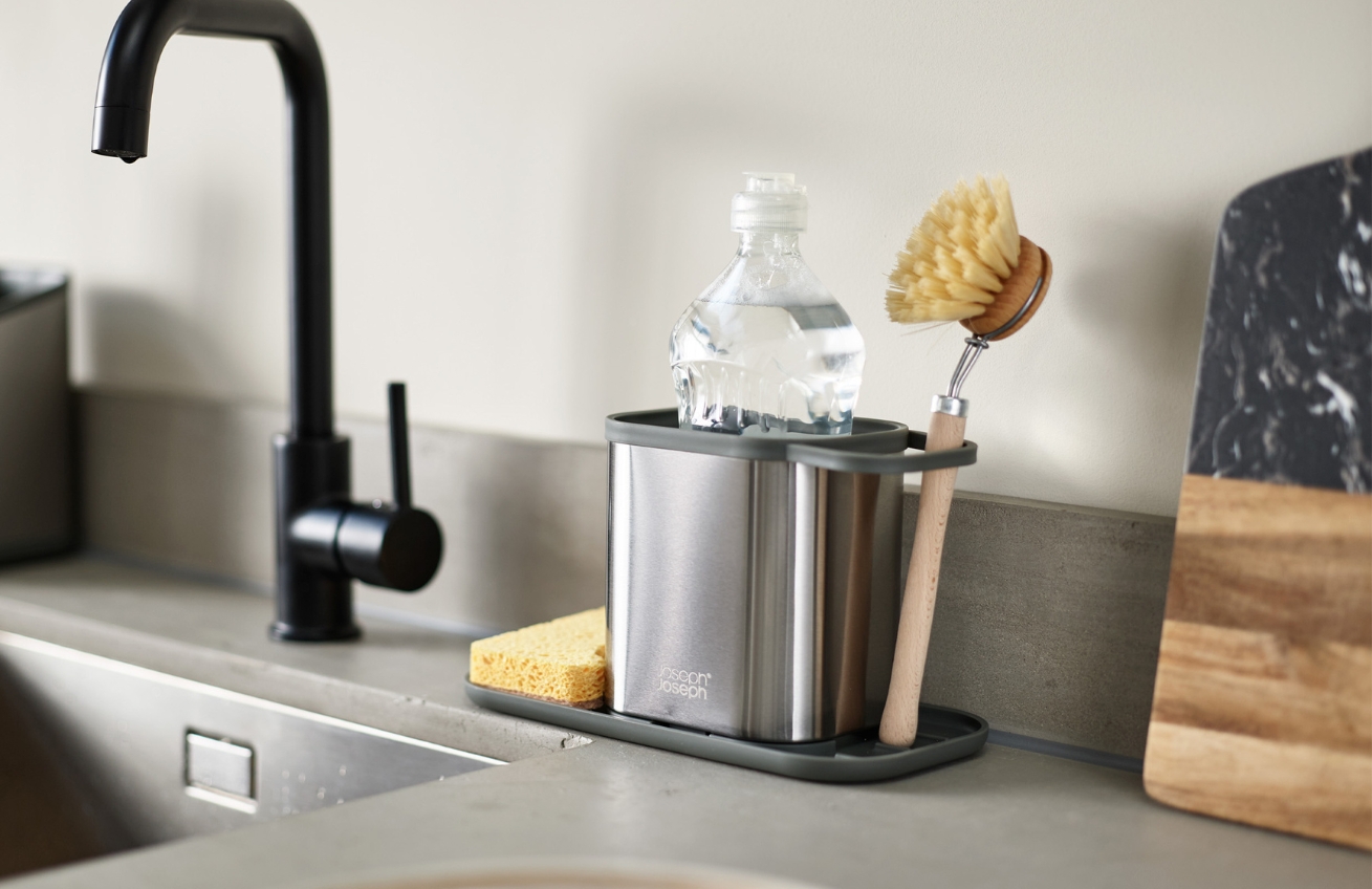 Joseph Joseph Nerezový stojan na mycí prostředky Duo