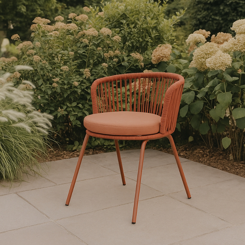 Somcasa Terakotově červená kovová zahradní židle Vilma